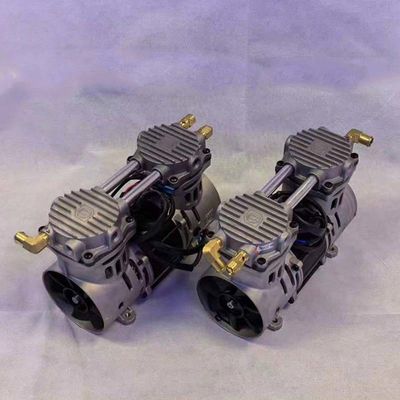 300 W d'huile de moteur moins de compresseur à piston 100 L/min Débit libre et bruit ≤ 60 dB